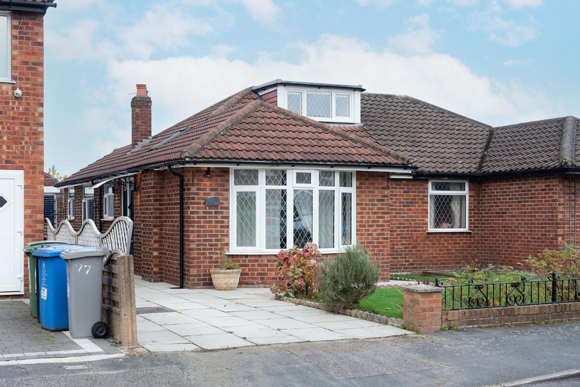 Nature Inspired Bungalow With 3 Rooms - 10 Mins From Manchester Airport Timperley Εξωτερικό φωτογραφία